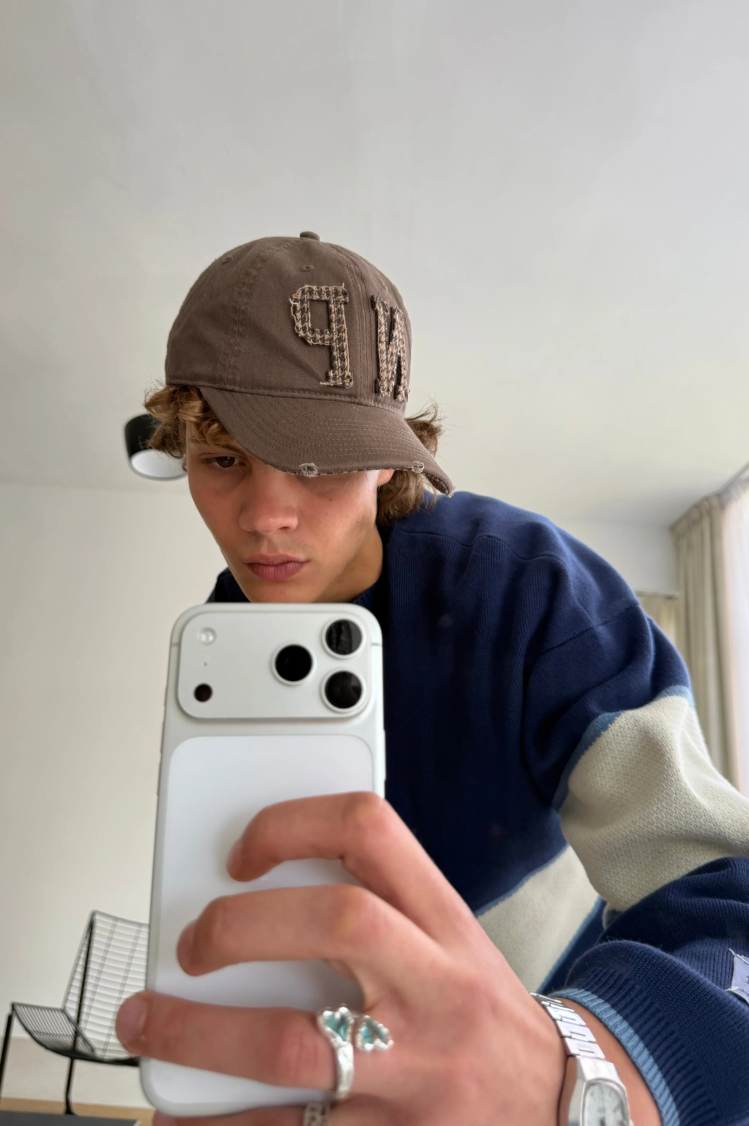 Thumb 4